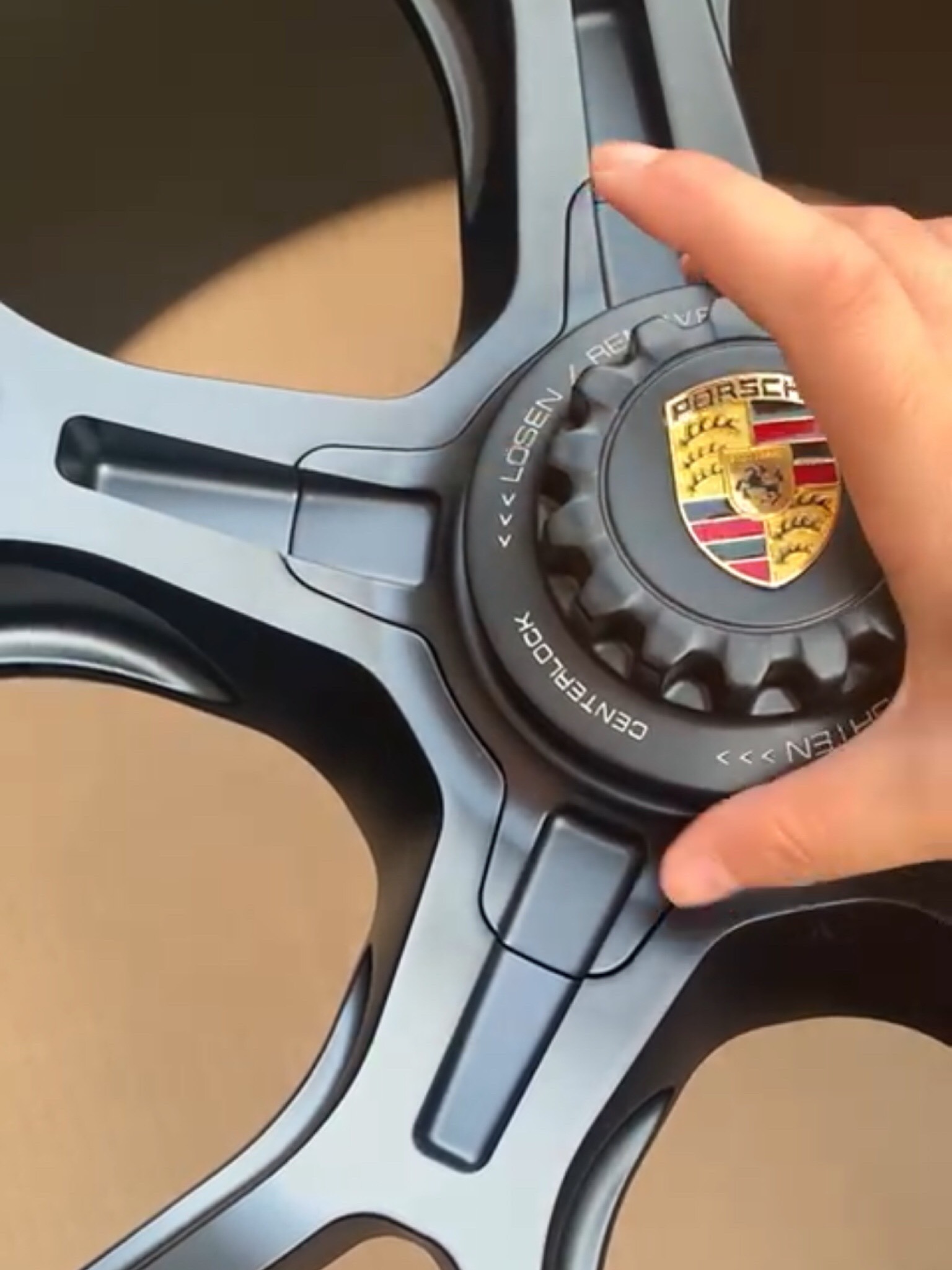 centerlock cap